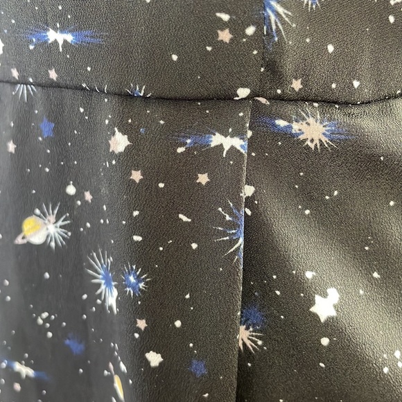 BCBGeneration Black Short Sleeve Dress with Open Back and Pockets - Size 4 - Picture 8 of 17